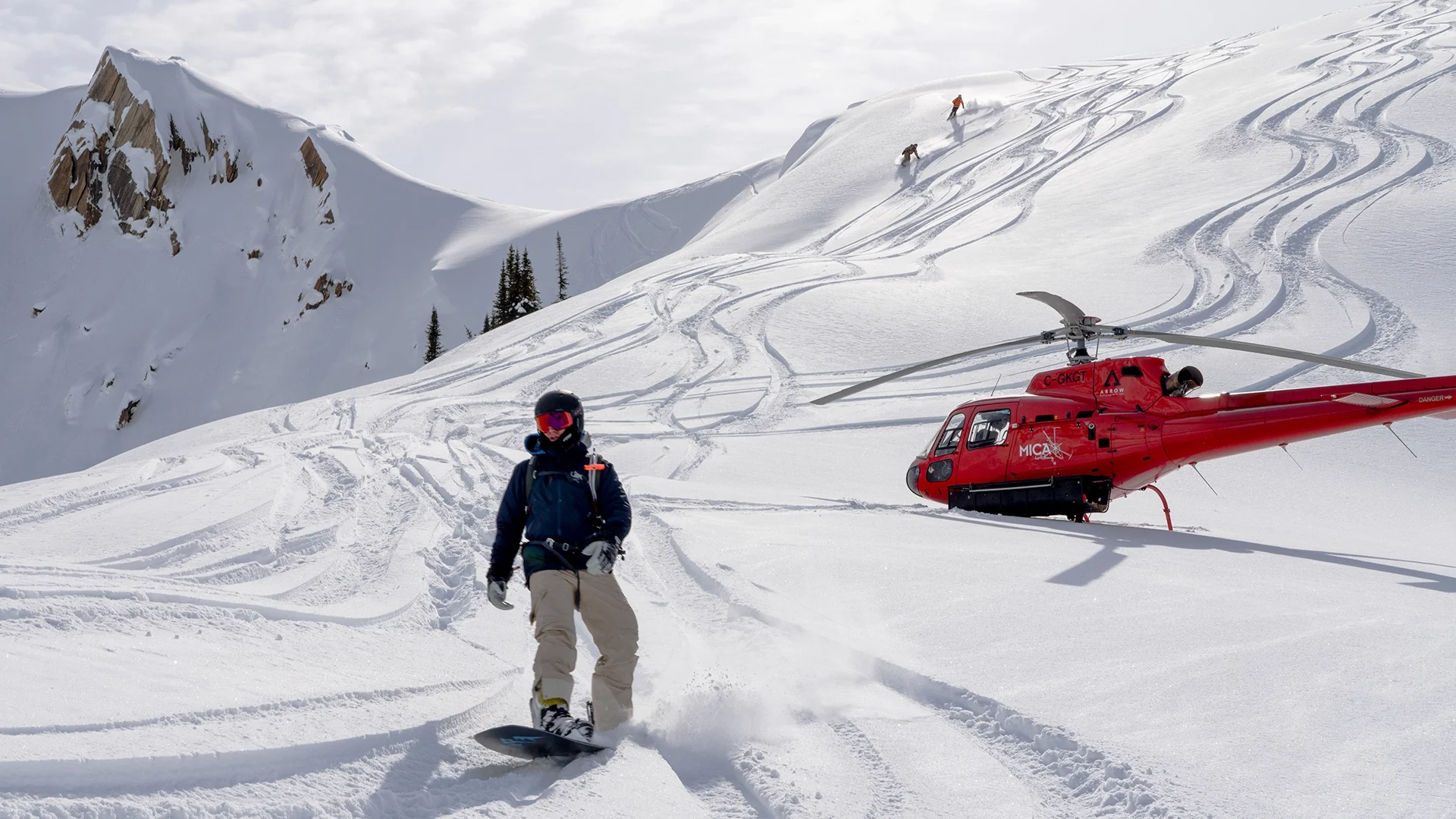 Arrow Helicopters - Above The Rest 6 Arrow Helicopters - Adventure Flights - Heliskiing
